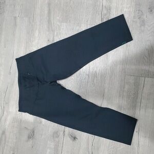 Nancy Rose Performance Black Capri Leggings Size 6